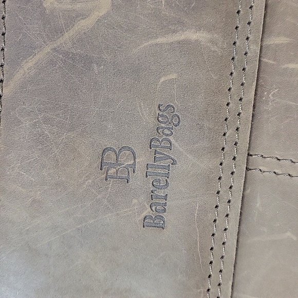 Classic Leather Messenger Bag 16x12 - Picture 2 of 9